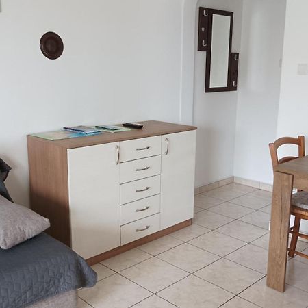 Apartment Oreskovic Кърк Екстериор снимка